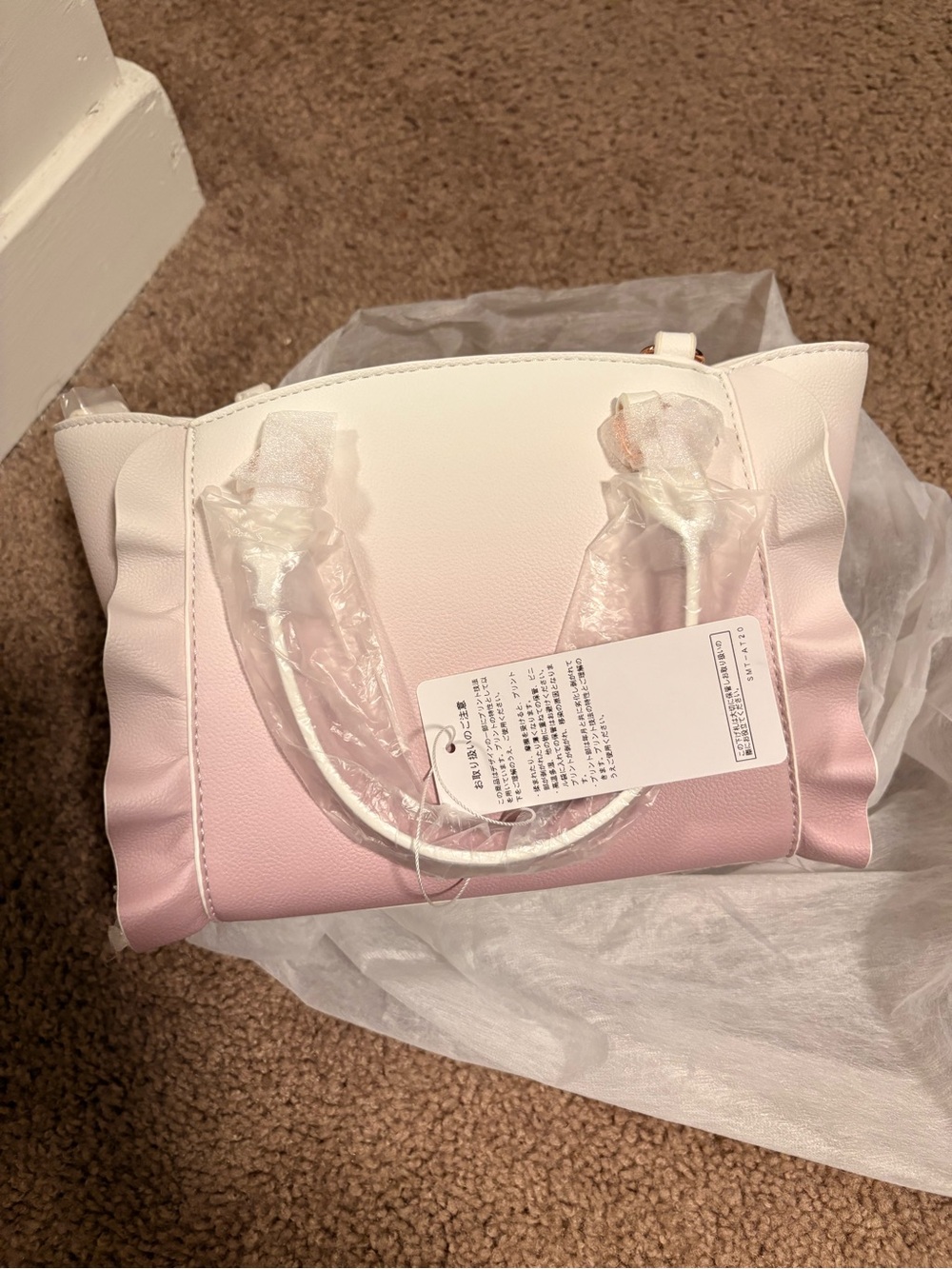 NWT Samantha Vega Bijou Pink Gradient Flutter Purse Small Size + Bow Charm - Picture 2 of 5